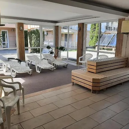 N Apartman Pusztavacs